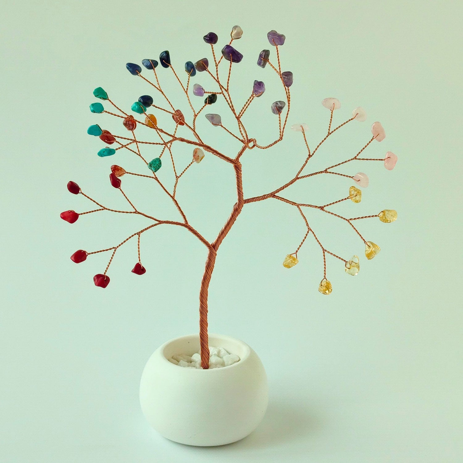 Albero della Vita 7 Chakra – Albero in Rame con Gemme in Ciotola di Ceramica, Decorazione Yoga, Regalo Meditazione Boho, Arte Chakra